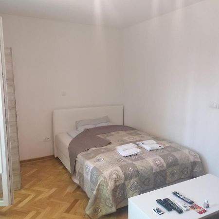 Ferienwohnung Natasa Belgrad Exterior foto