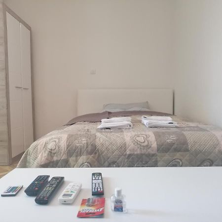Ferienwohnung Natasa Belgrad Exterior foto