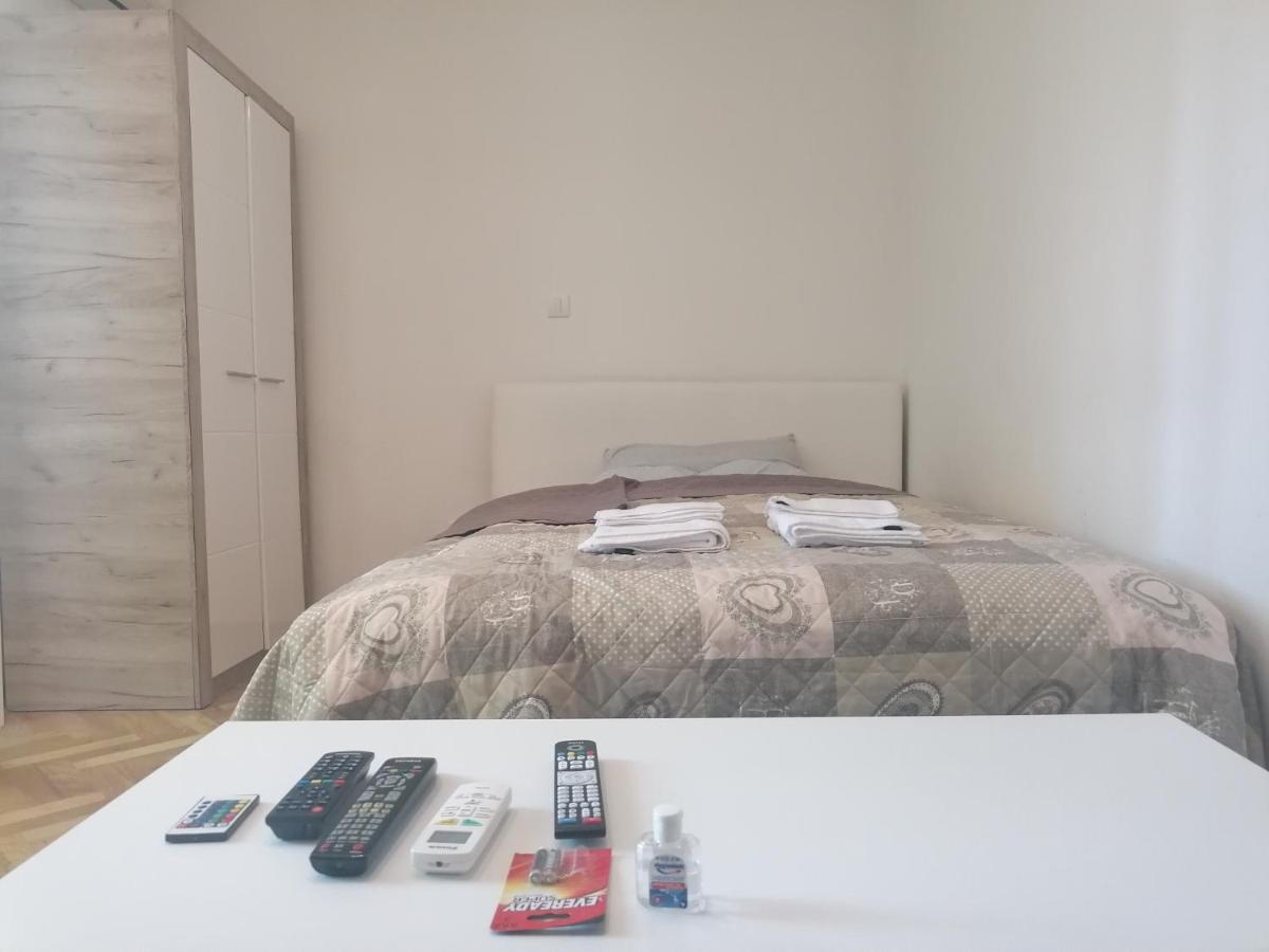 Ferienwohnung Natasa Belgrad Exterior foto